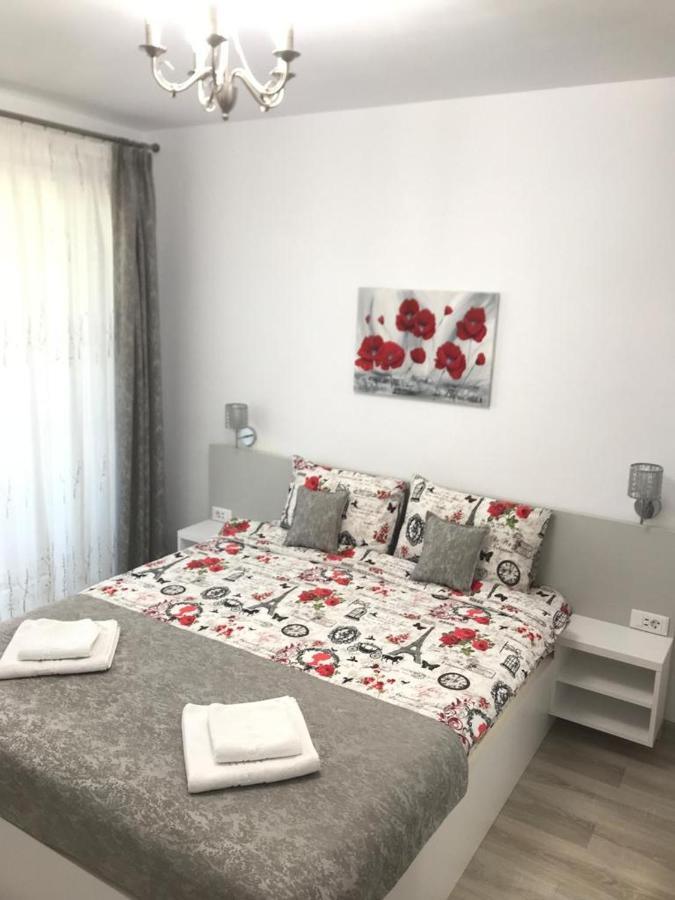 New Aparthotel Floresti Exterior foto